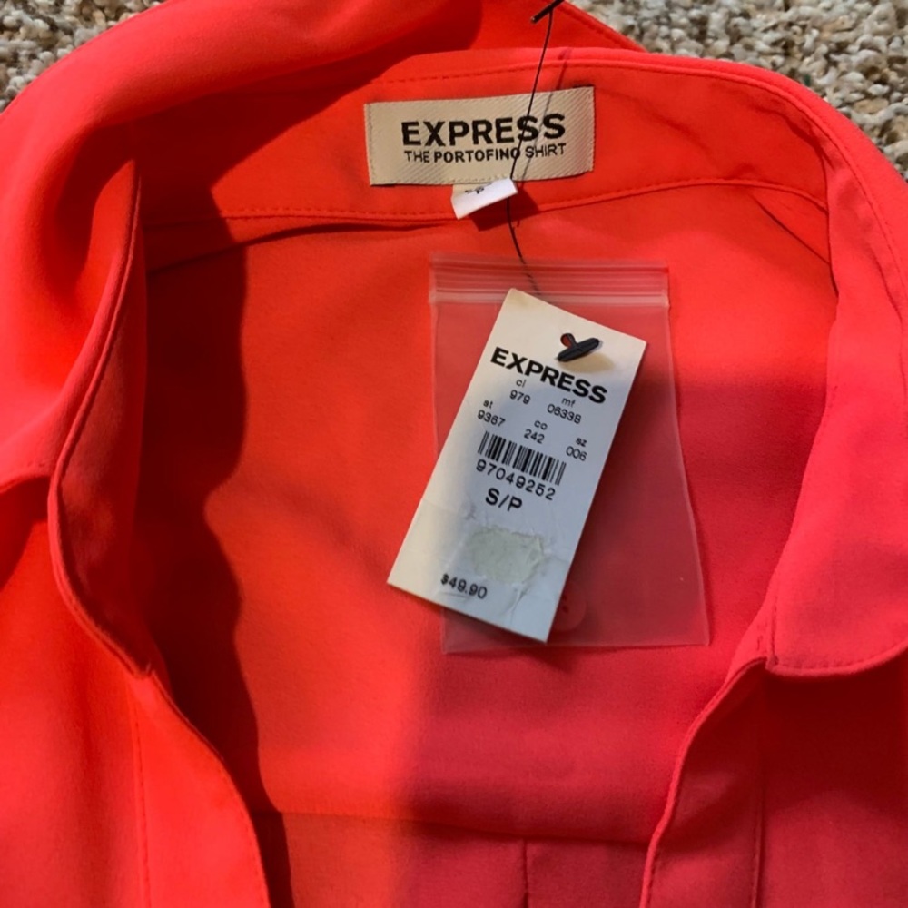 Button Down ✨ SMALL - Picture 5 of 5